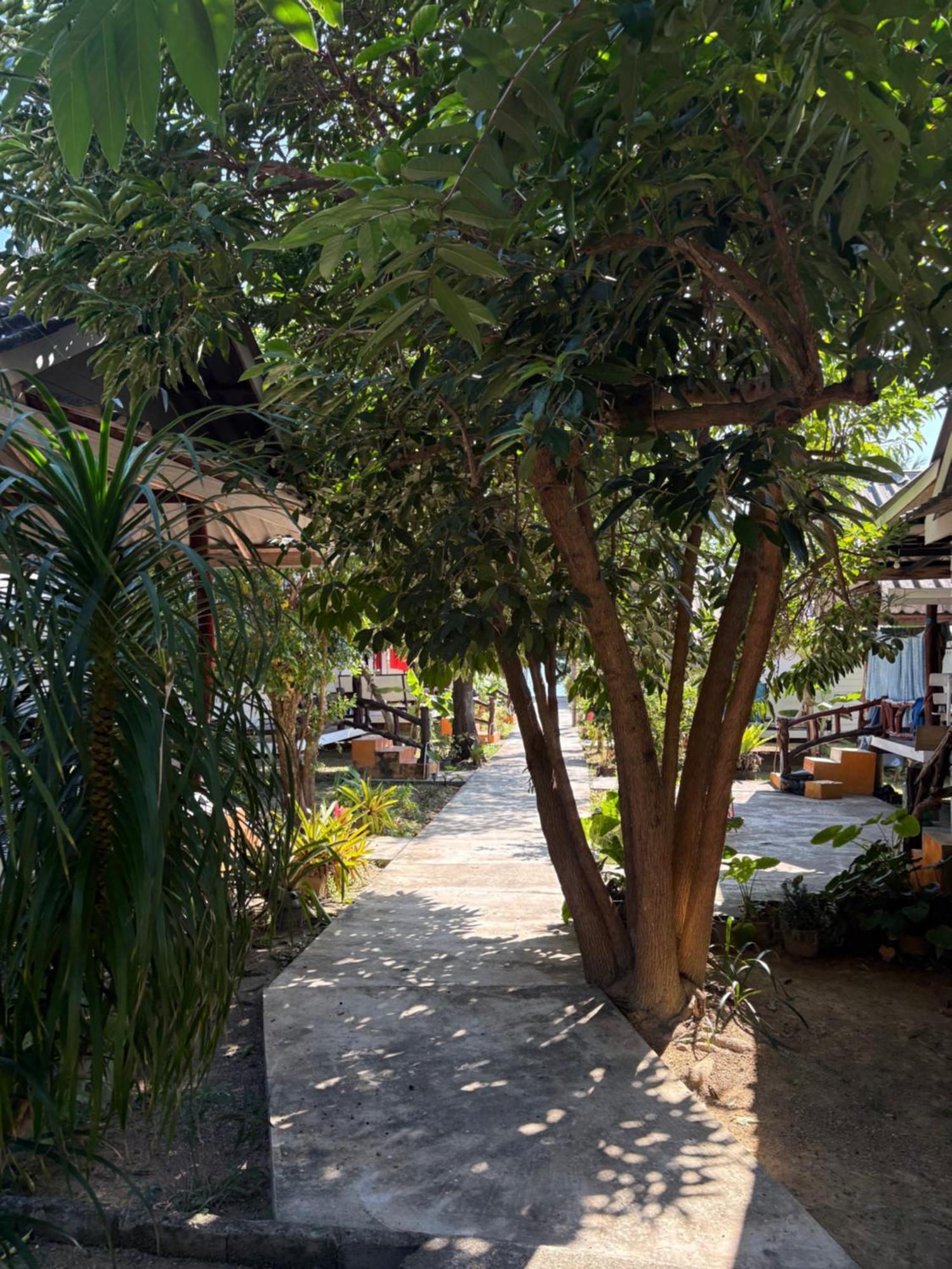 Pyramid Bangalow Ban Laem Sai 外观 照片